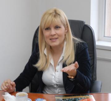 Elena Udrea e şefă şi la Inspectoratul de Stat în Construcţii